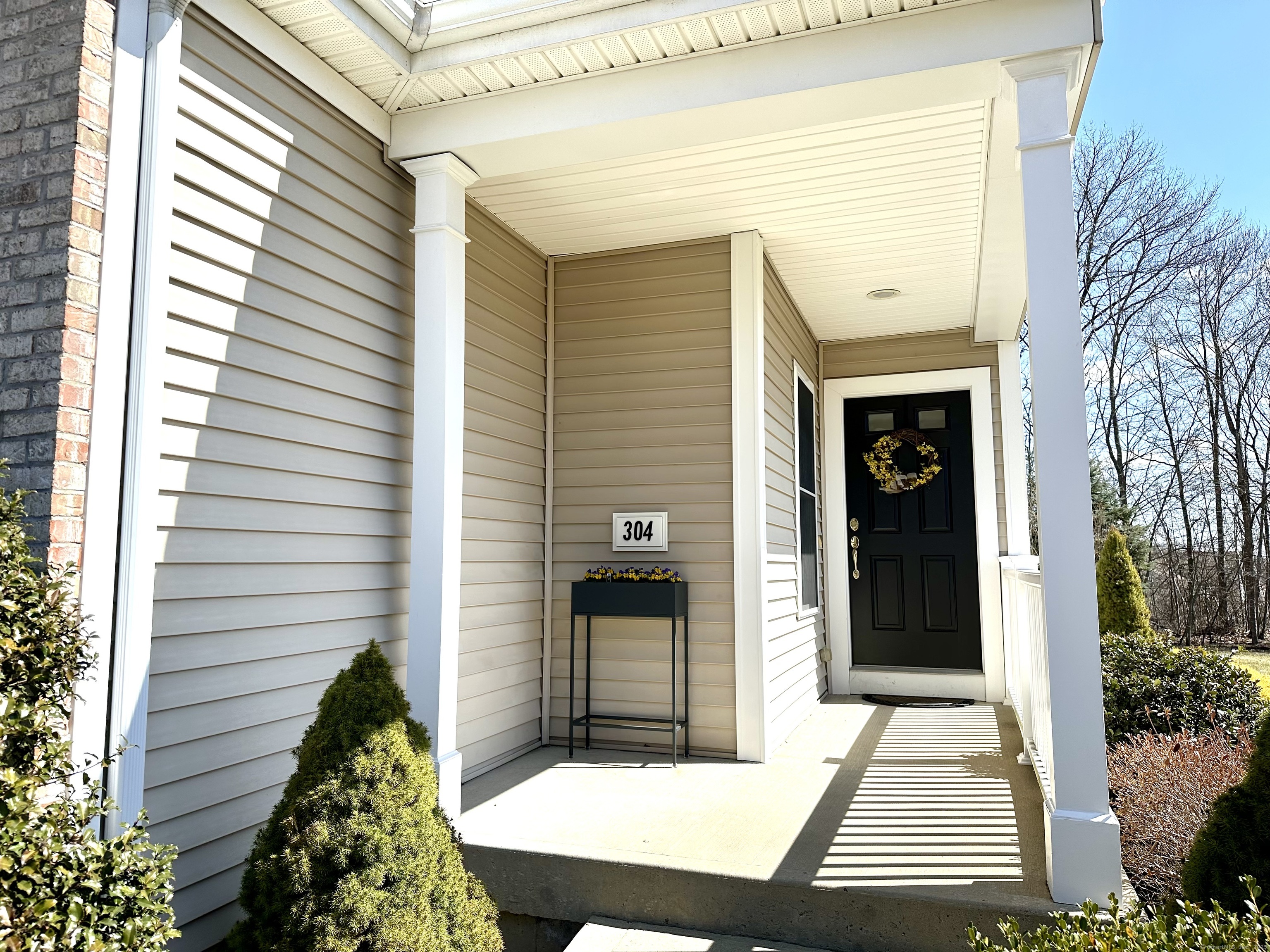 304 Fairway Drive #304, Oxford, Connecticut image 6
