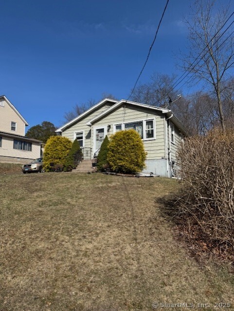 47 Graveline Avenue, Meriden, Connecticut image 2