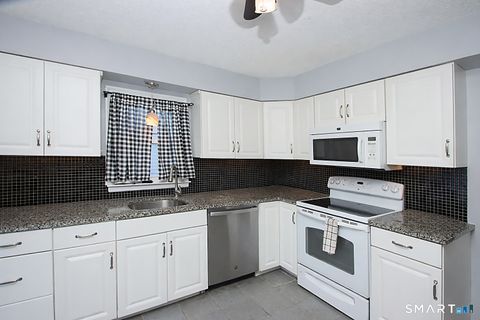 Tiny photo for 3 Whitlock Avenue, Bethel, CT 06801 (MLS # 24150109)