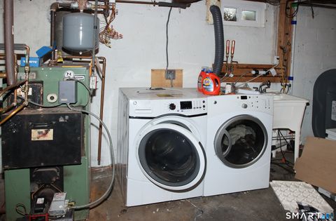 Tiny photo for 3 Whitlock Avenue, Bethel, CT 06801 (MLS # 24150109)