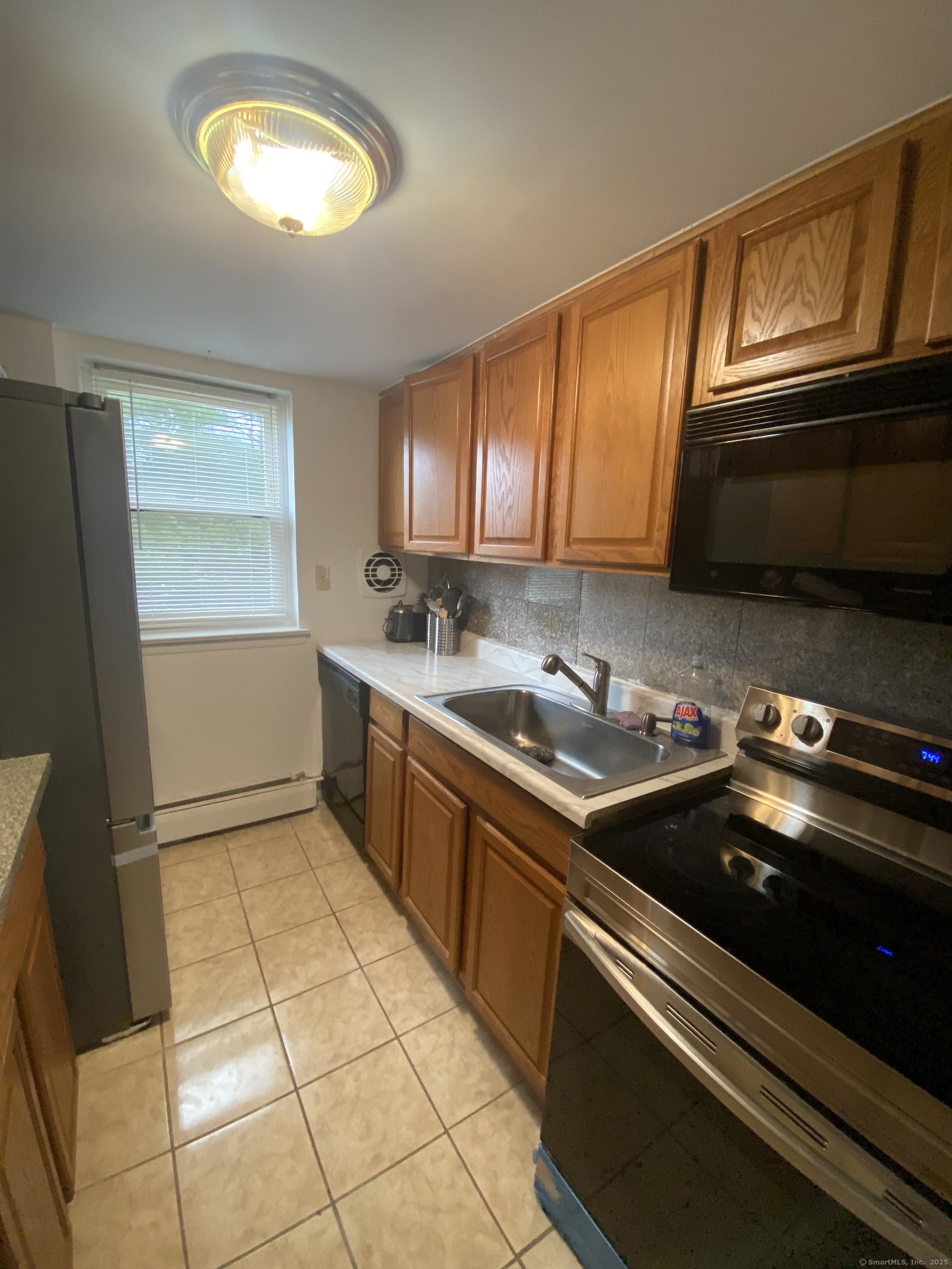 70 Farmington Avenue #4J, New London, Connecticut image 13