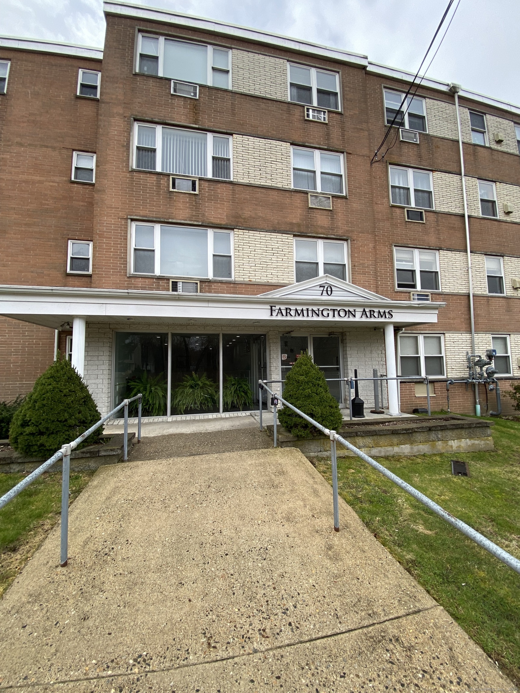 70 Farmington Avenue #4J, New London, Connecticut image 2