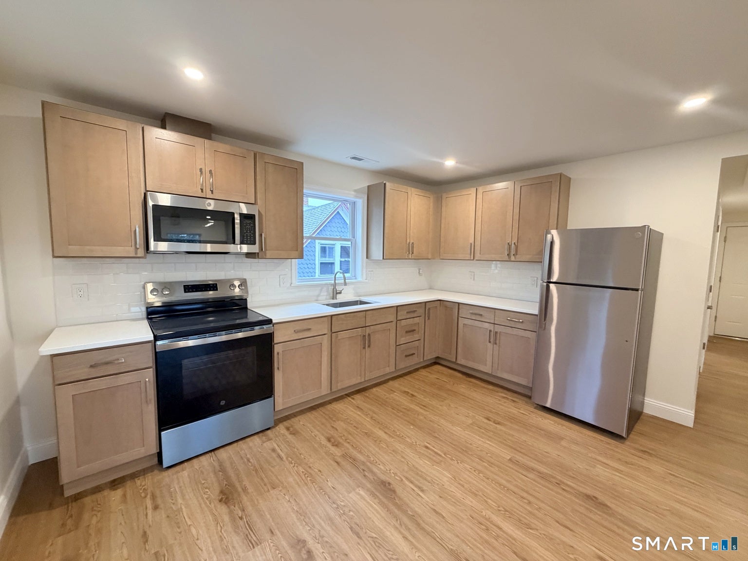 2937 Fairfield Avenue 3