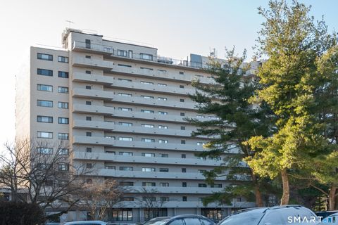 Condo For Sale - 3200 Park Avenue #5F1<br/> Bridgeport, CT 06604