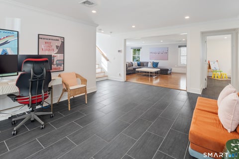 Tiny photo for 260 West Avenue, Darien, CT 06820 (MLS # 24111620)