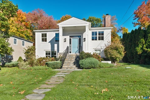 Photo of 260 West Avenue, Darien, CT 06820 (MLS # 24111620)