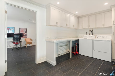 Tiny photo for 260 West Avenue, Darien, CT 06820 (MLS # 24111620)
