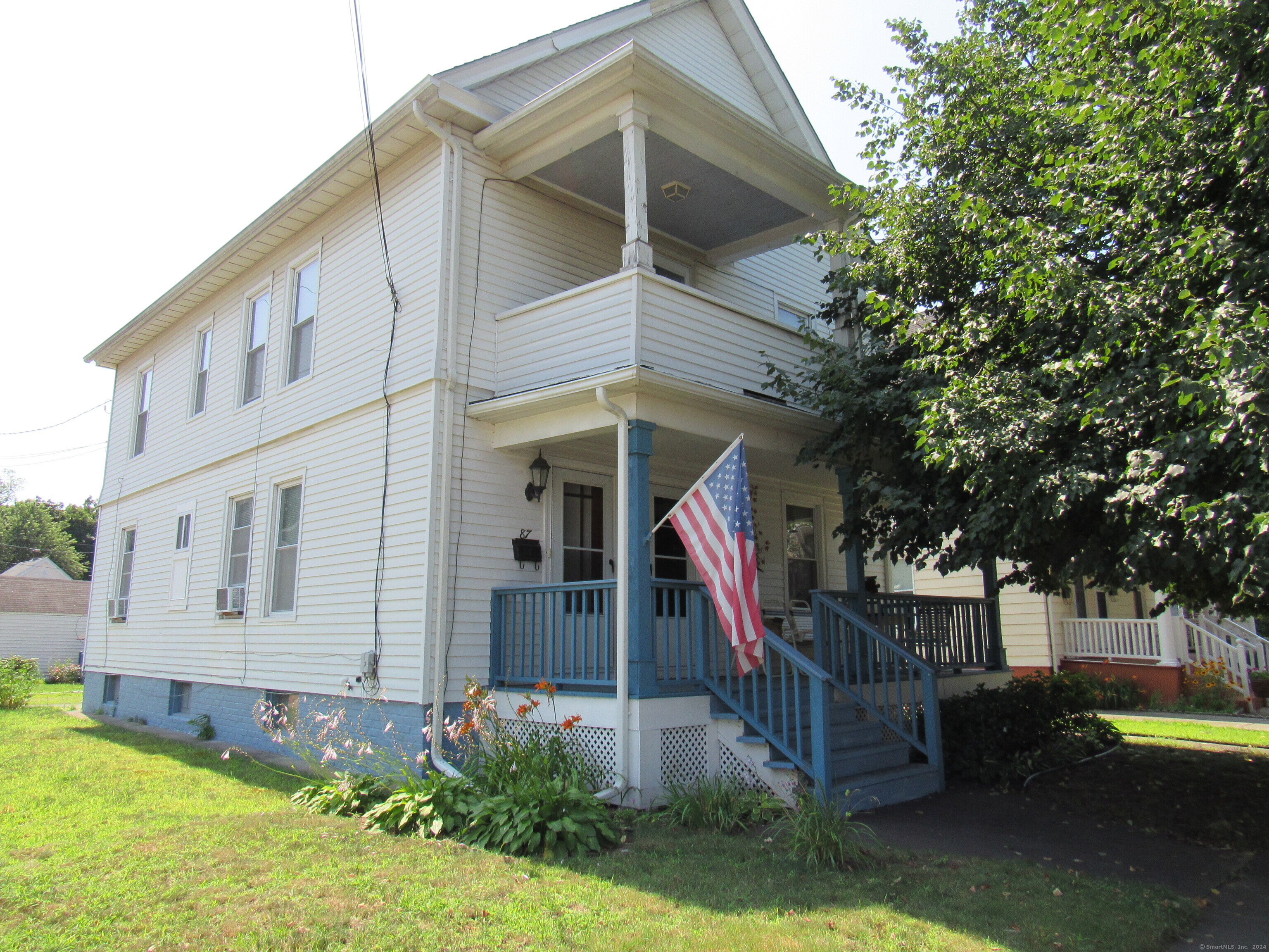Rental Property at 87 William Street, Wallingford, Connecticut - Bedrooms: 2 
Bathrooms: 1 
Rooms: 4  - $1,500 MO.