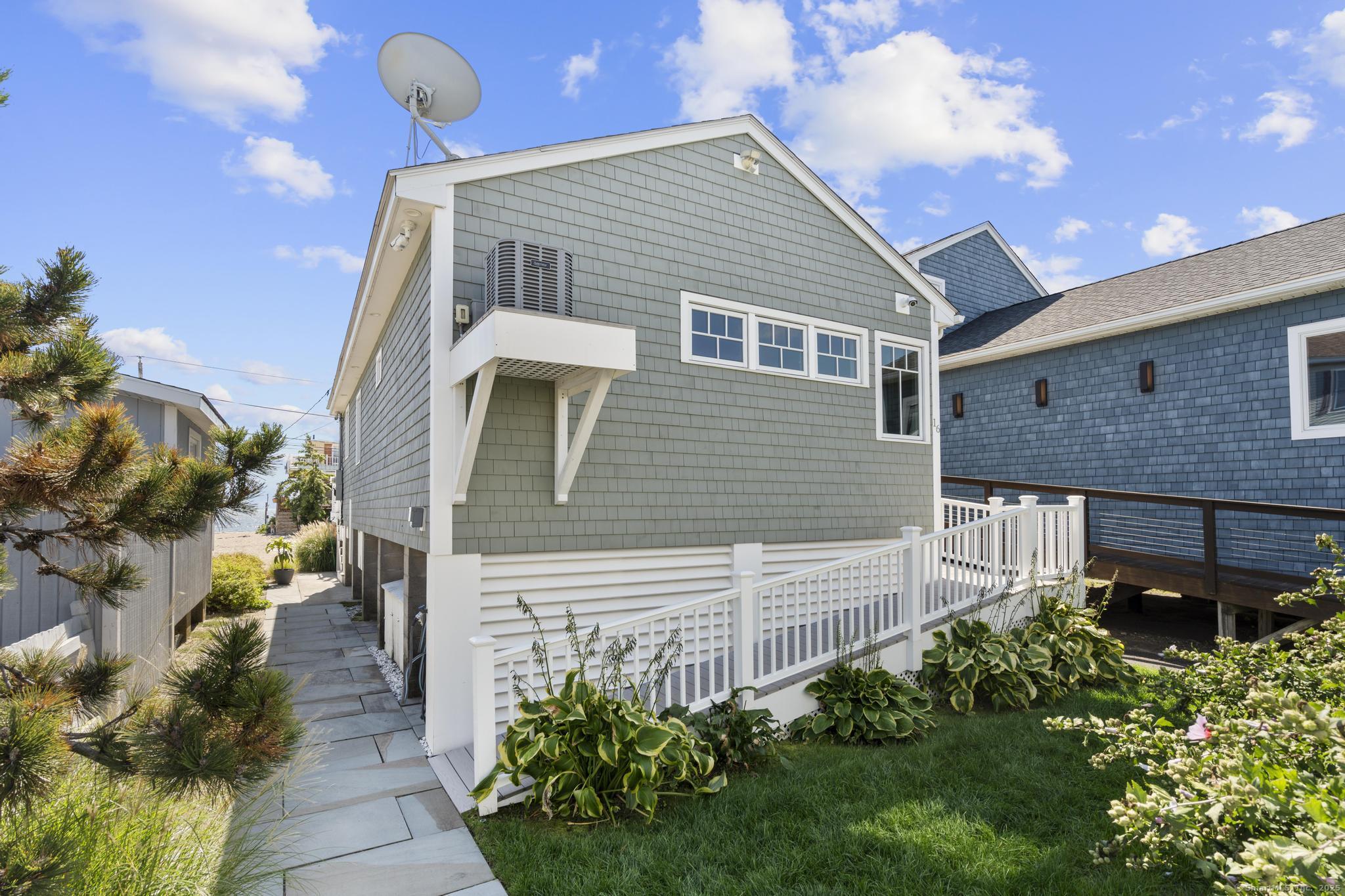 16 Shoreline Drive 16