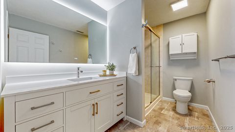 Tiny photo for 80 Country Lane #APT 40, Vernon, CT 06066 (MLS # 24143436)