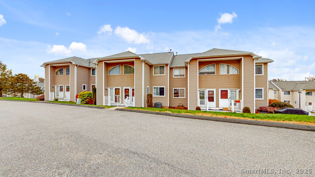 80 Country Lane APT 40