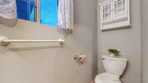 Tiny photo for 80 Country Lane #APT 40, Vernon, CT 06066 (MLS # 24143436)