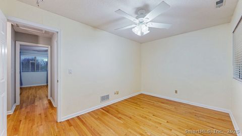 Tiny photo for 80 Country Lane #APT 40, Vernon, CT 06066 (MLS # 24143436)