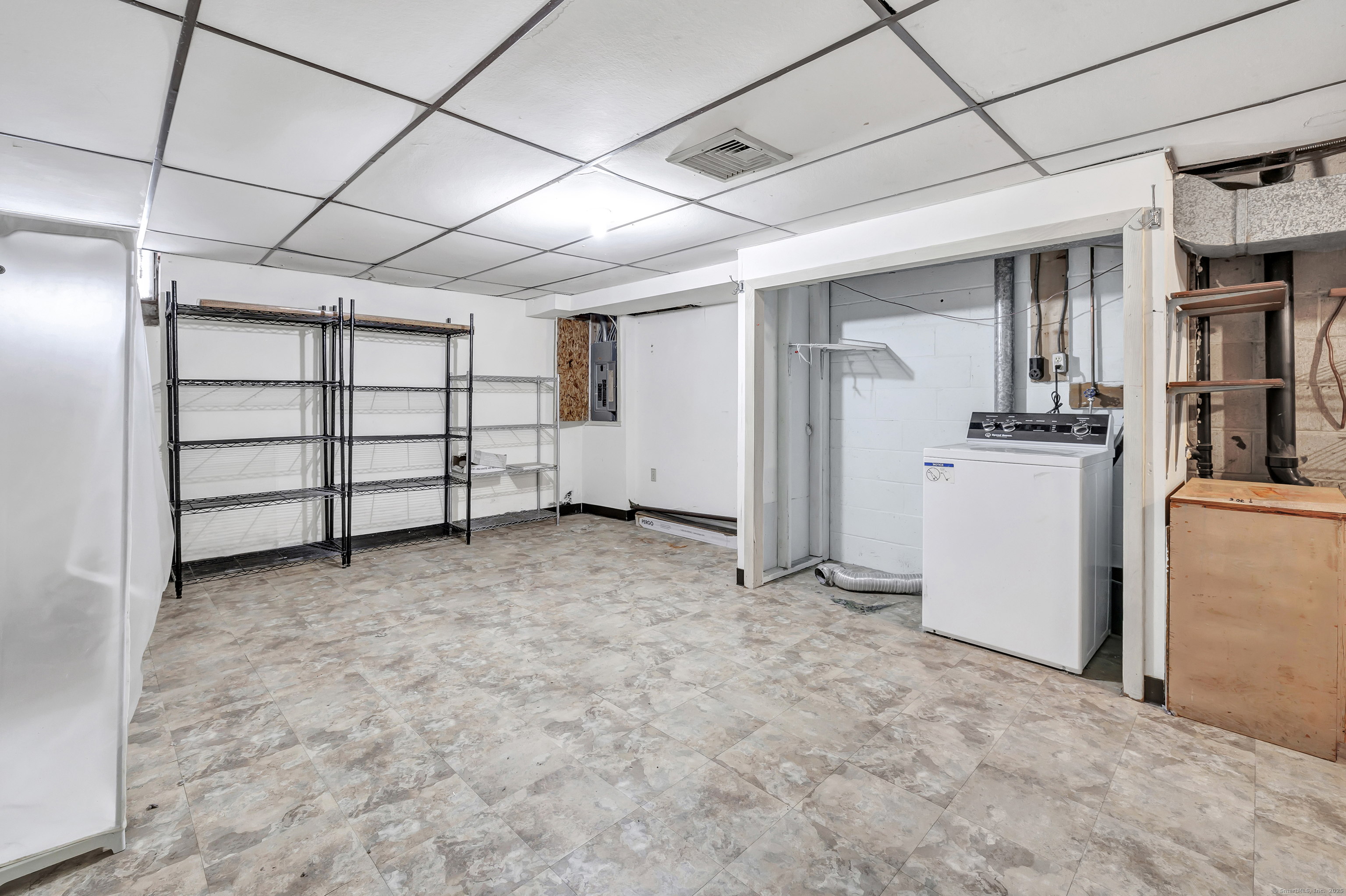 203 Edgemoor Road #APT F, Bridgeport, Connecticut image 37