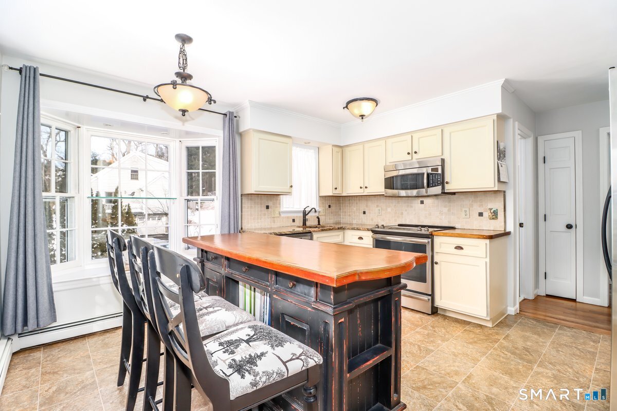 16A Pole Bridge Road