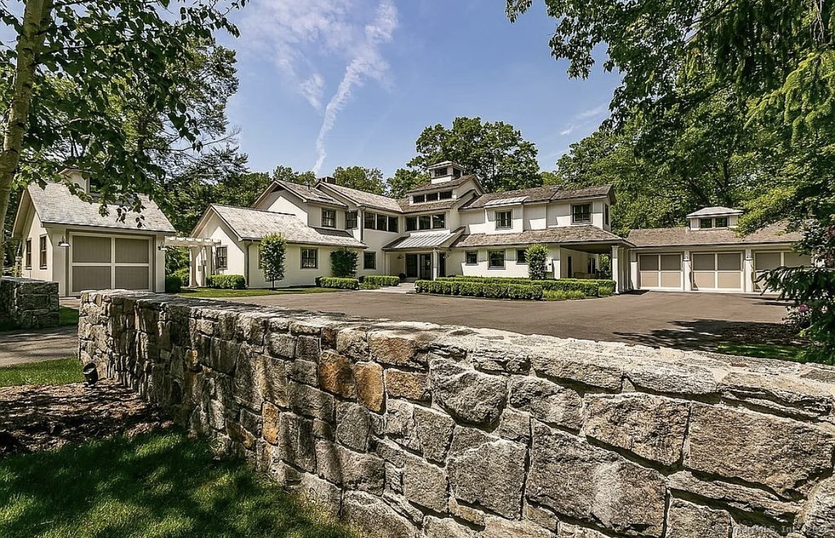 Property for Sale at Ponus Ridge, New Canaan, Connecticut - Bedrooms: 5 
Bathrooms: 5.5 
Rooms: 11  - $4,295,000