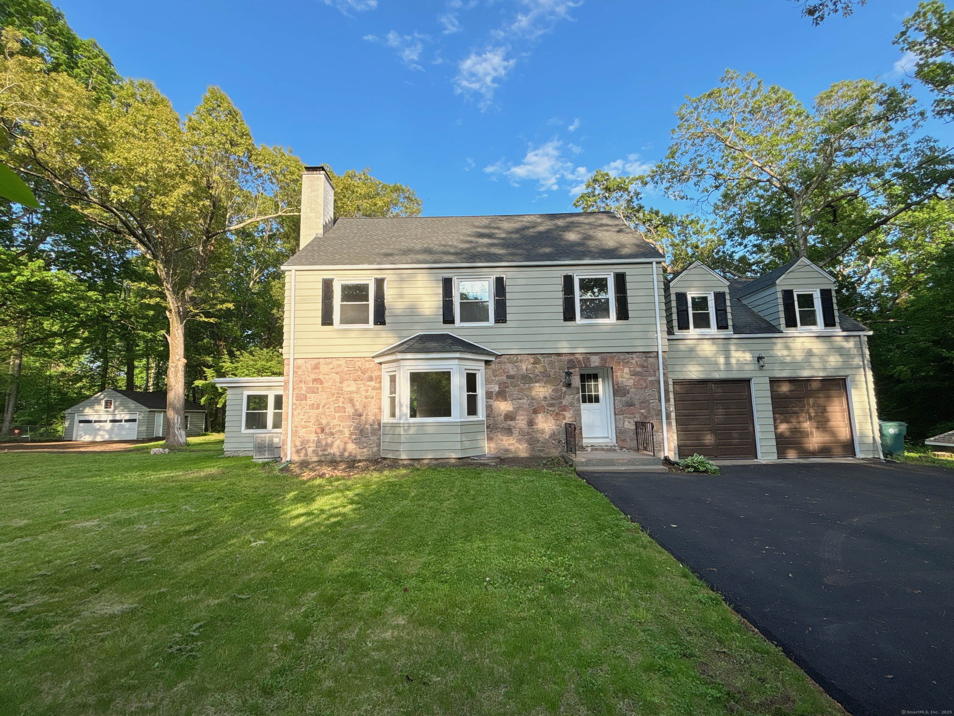 Property for Sale at Shepard Avenue, Hamden, Connecticut - Bedrooms: 4 
Bathrooms: 3 
Rooms: 8  - $579,000