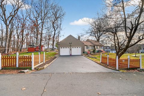 Tiny photo for 246 Romanock Road, Fairfield, CT 06825 (MLS # 24142356)