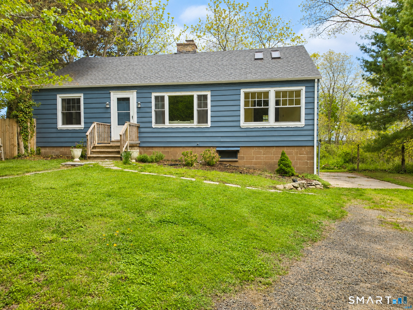 22 High Ridge Road