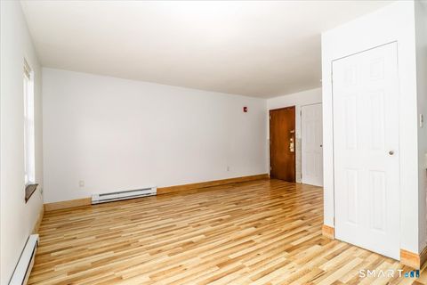 Tiny photo for 171 Aspetuck Village #171, New Milford, CT 06776 (MLS # 24146064)