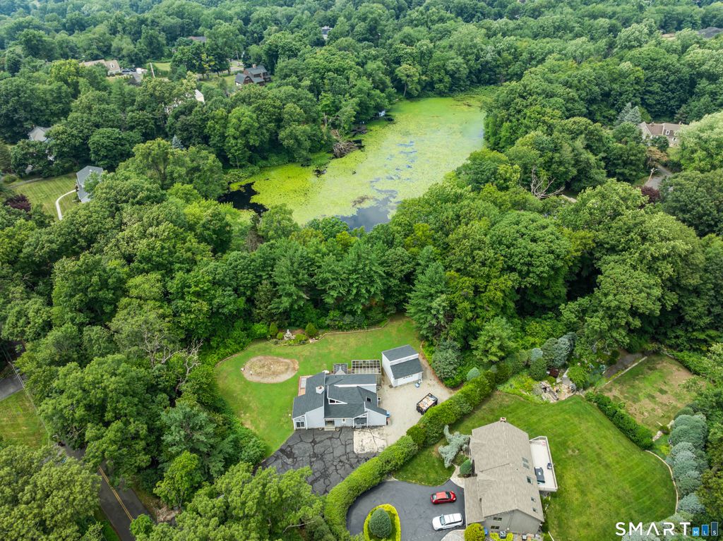 Photo of 95 Park Avenue, Shelton, CT 06484 (MLS # 24190418)