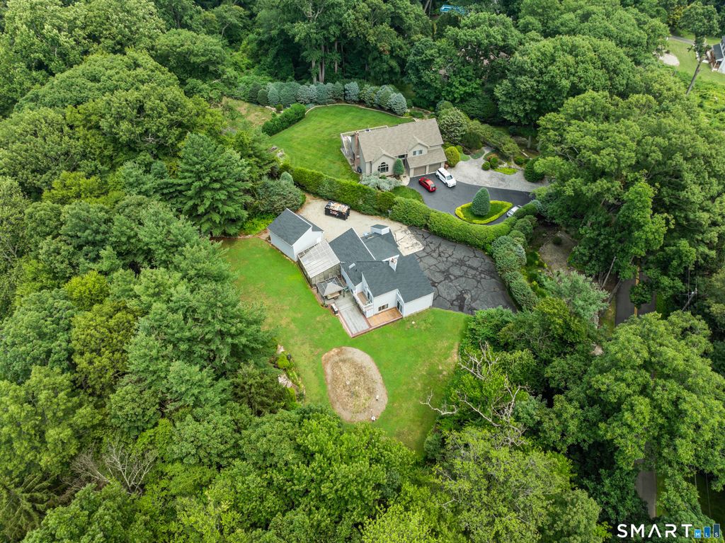 Photo of 95 Park Avenue, Shelton, CT 06484 (MLS # 24190418)