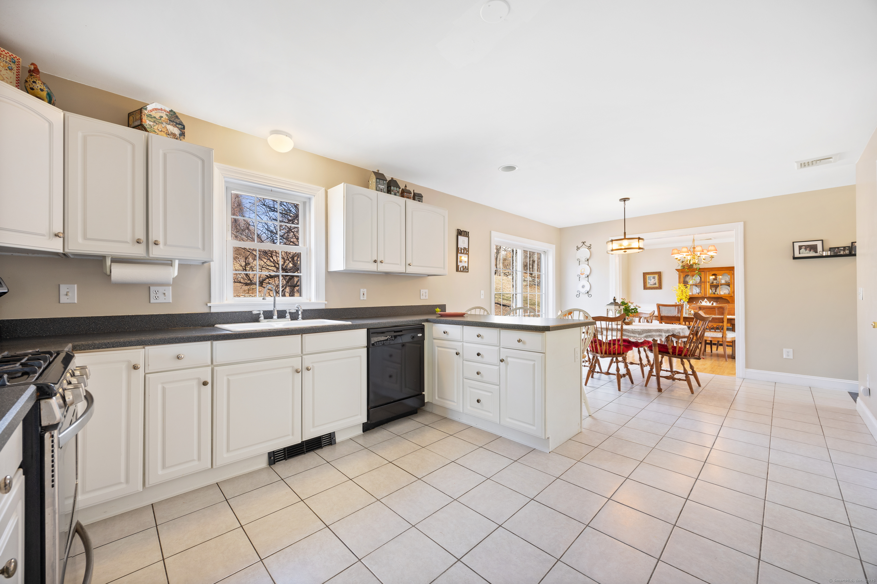 45 Partridge Court, Watertown, Connecticut image 4