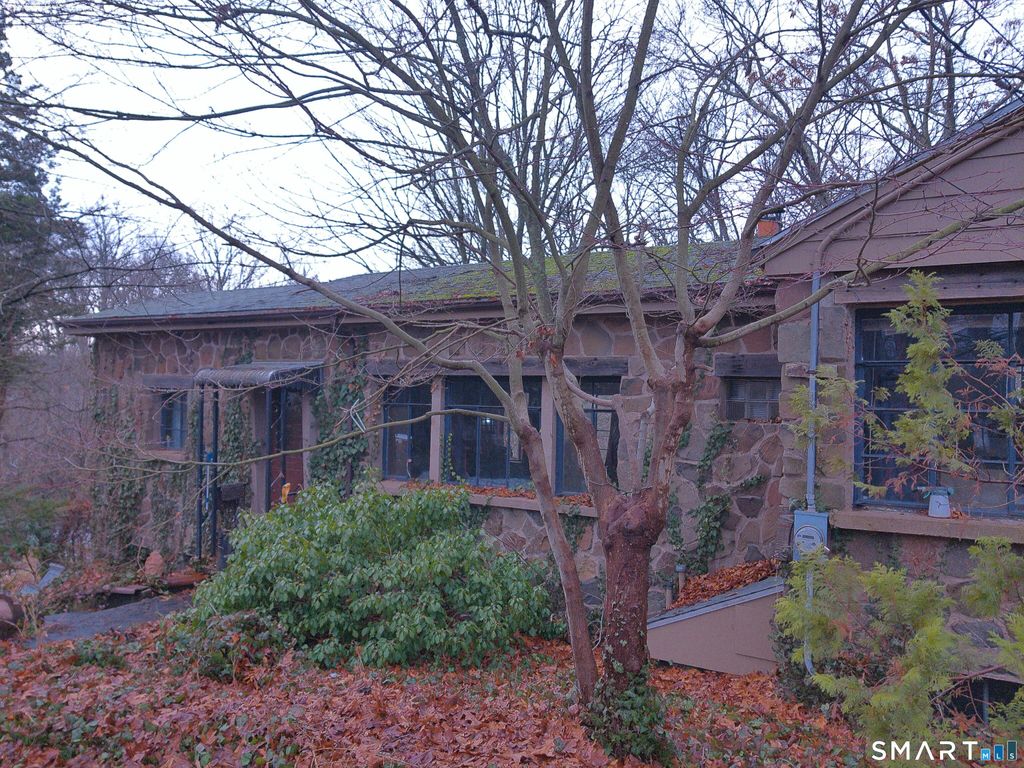 Photo of 406 Strong Street, East Haven, CT 06512 (MLS # 24146900)