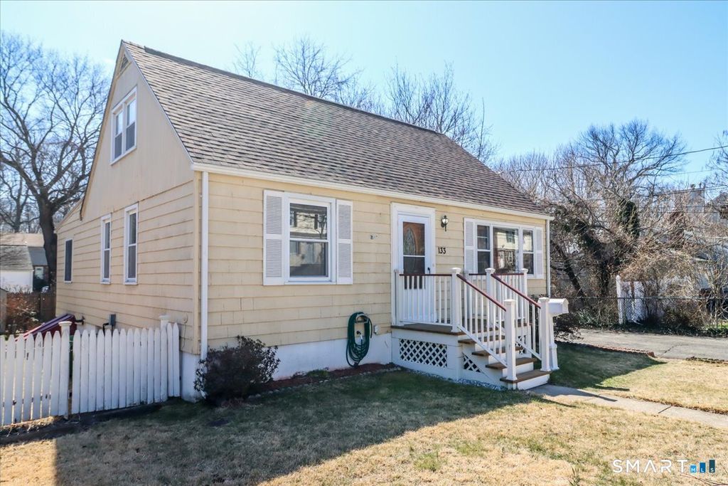 Photo of 133 Marlborough Terrace, Fairfield, CT 06824 (MLS # 24164618)