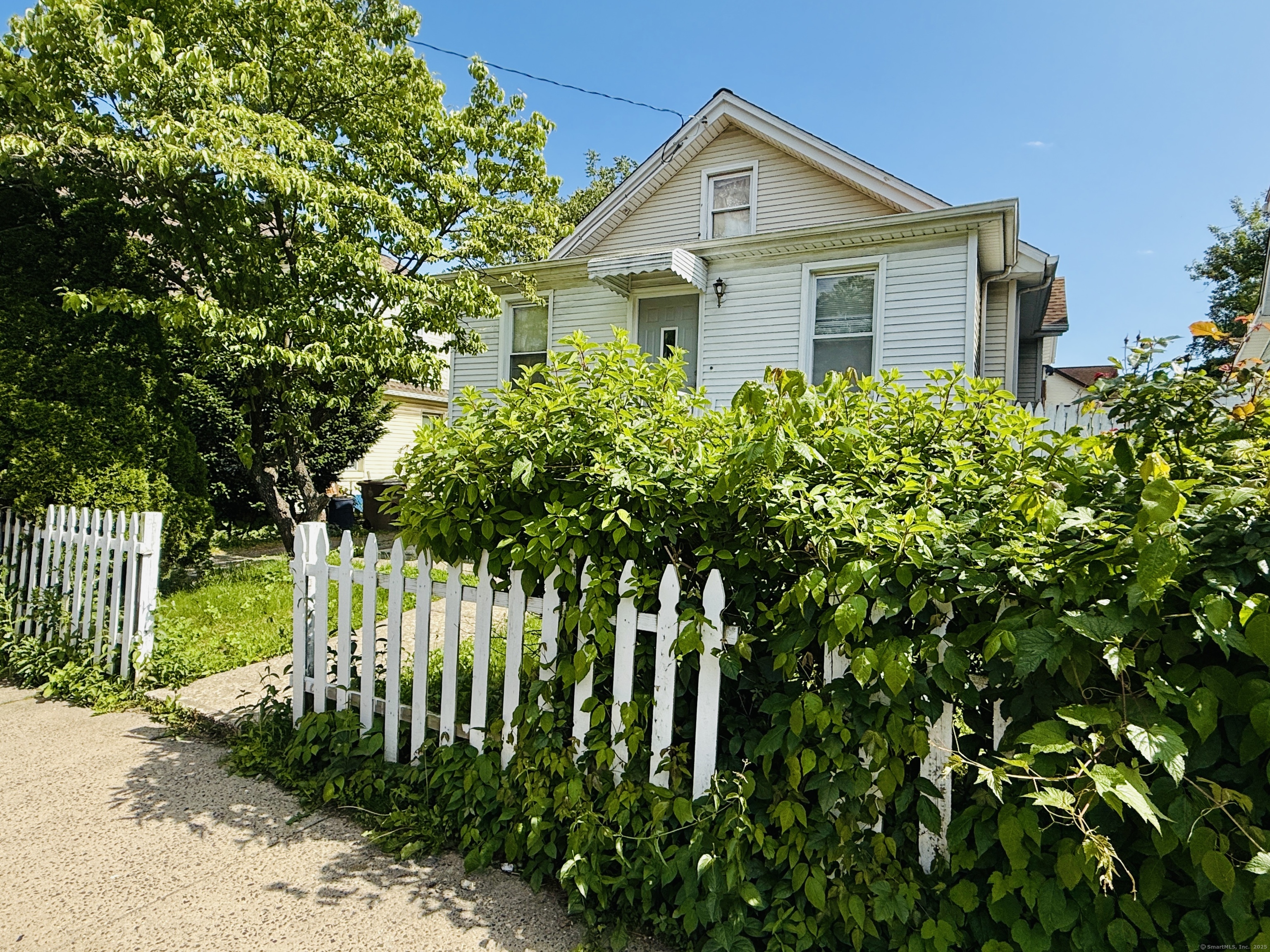 75 Frank Street, Stamford, Connecticut image 1