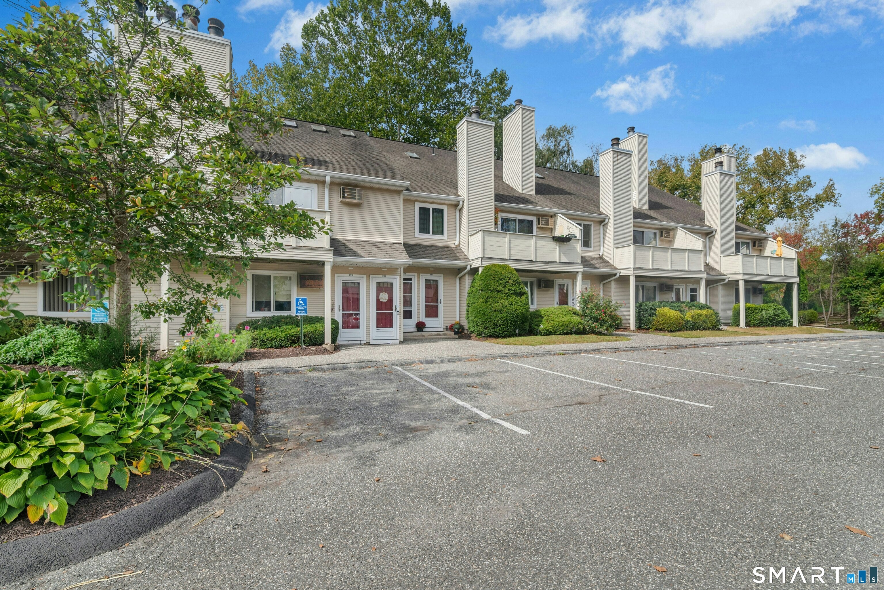255 Willow Springs 255