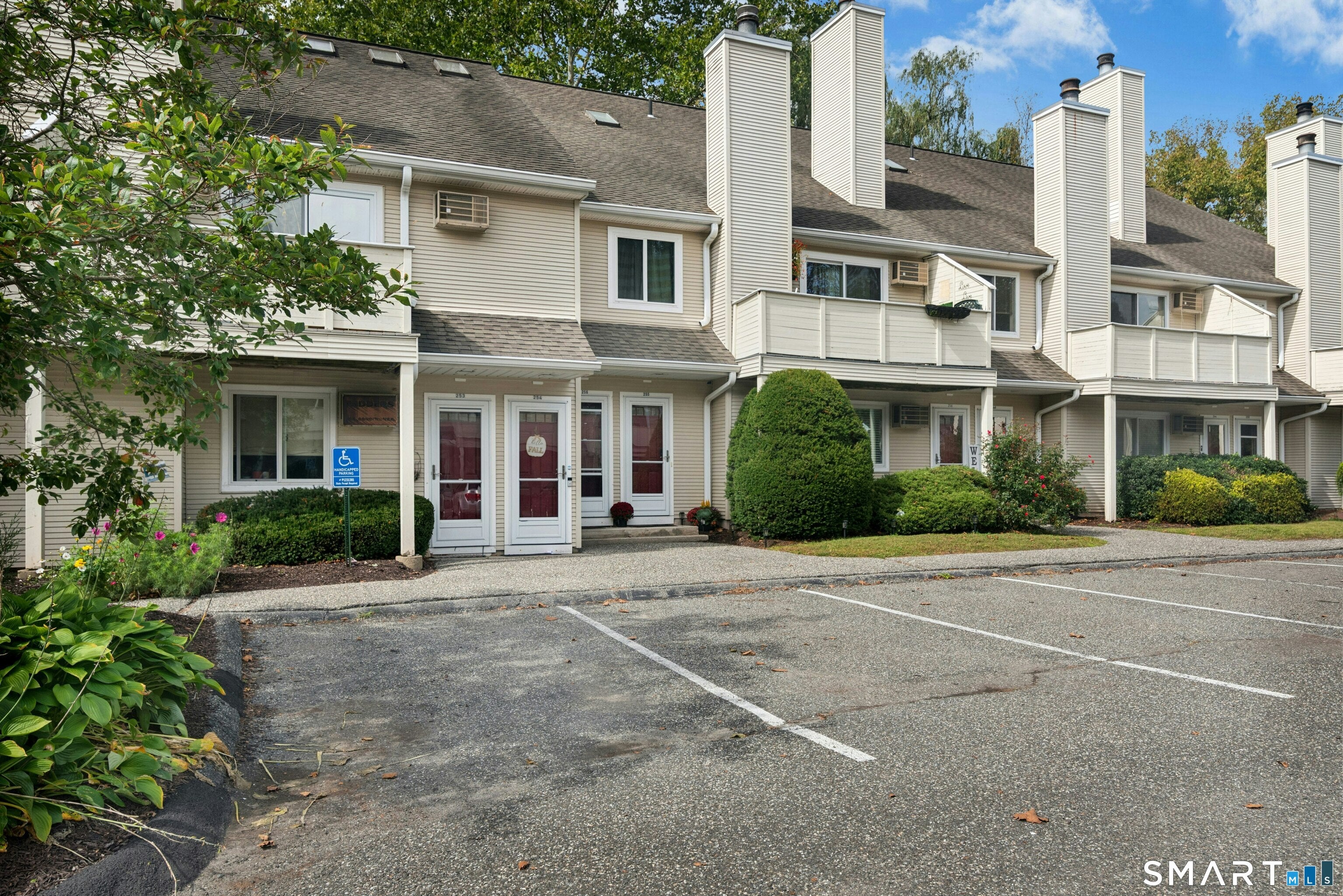 255 Willow Springs 255