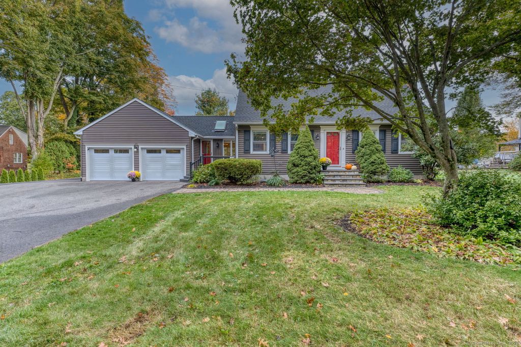 Photo of 74 Norton Lane, Berlin, CT 06037 (MLS # 24128219)