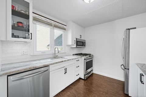 Tiny photo for 519 Dowd Avenue #519, Canton, CT 06019 (MLS # 24131948)