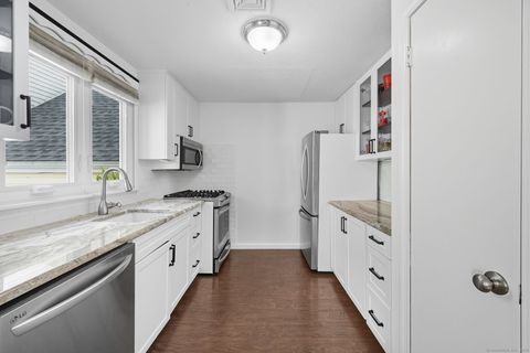 Tiny photo for 519 Dowd Avenue #519, Canton, CT 06019 (MLS # 24131948)