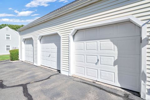 Tiny photo for 519 Dowd Avenue #519, Canton, CT 06019 (MLS # 24131948)