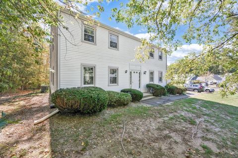 Tiny photo for 519 Dowd Avenue #519, Canton, CT 06019 (MLS # 24131948)