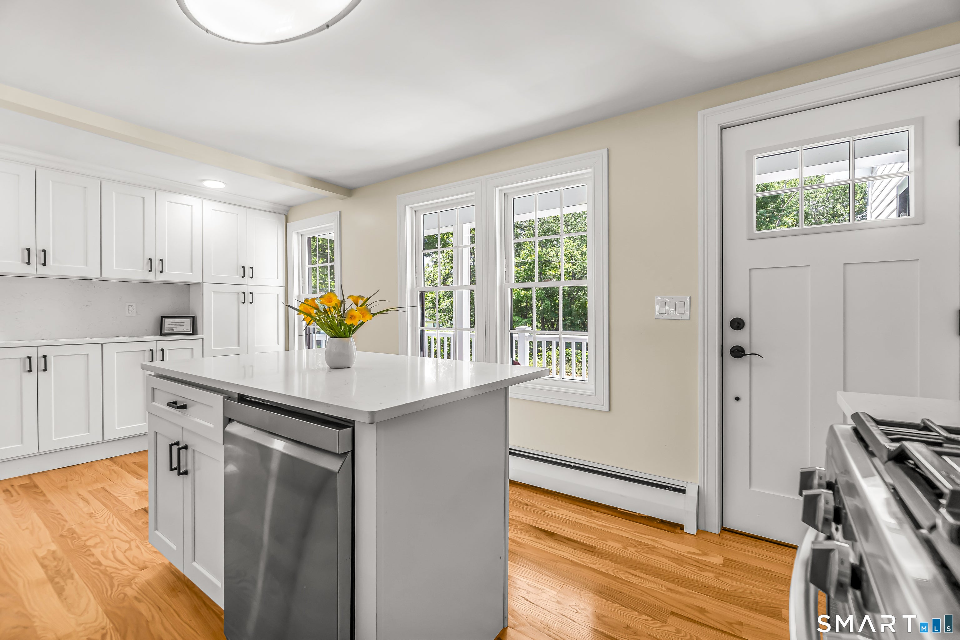 20 Hydelor Avenue