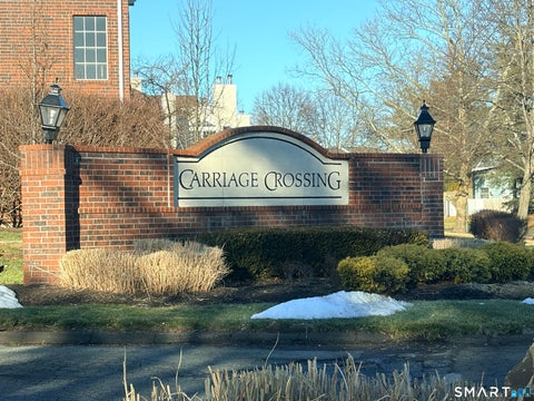 Condo For Sale - 180 Carriage Crossing Lane #180<br/> Middletown, CT 06457