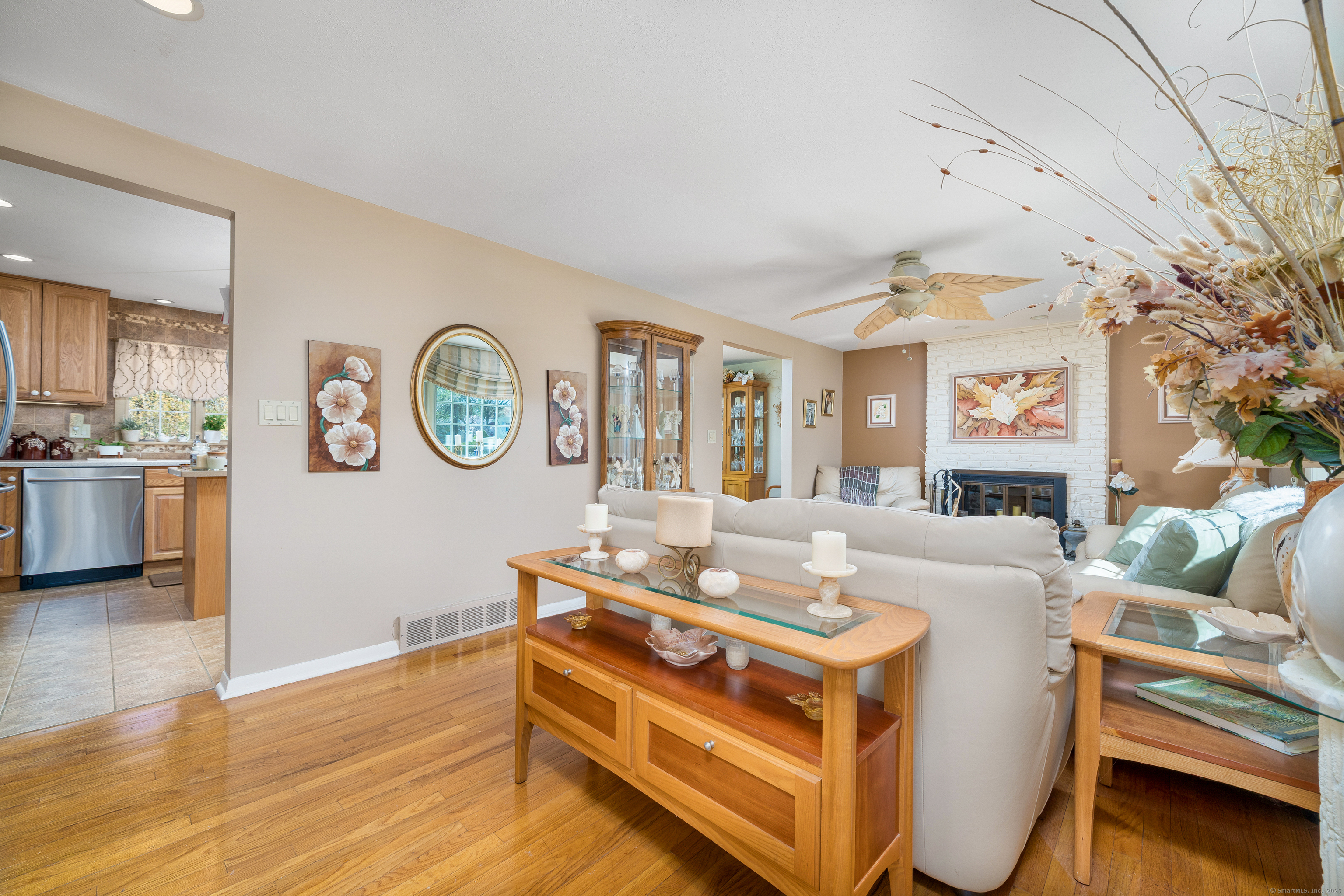 23 Fairlane Drive, Wethersfield, Connecticut image 7
