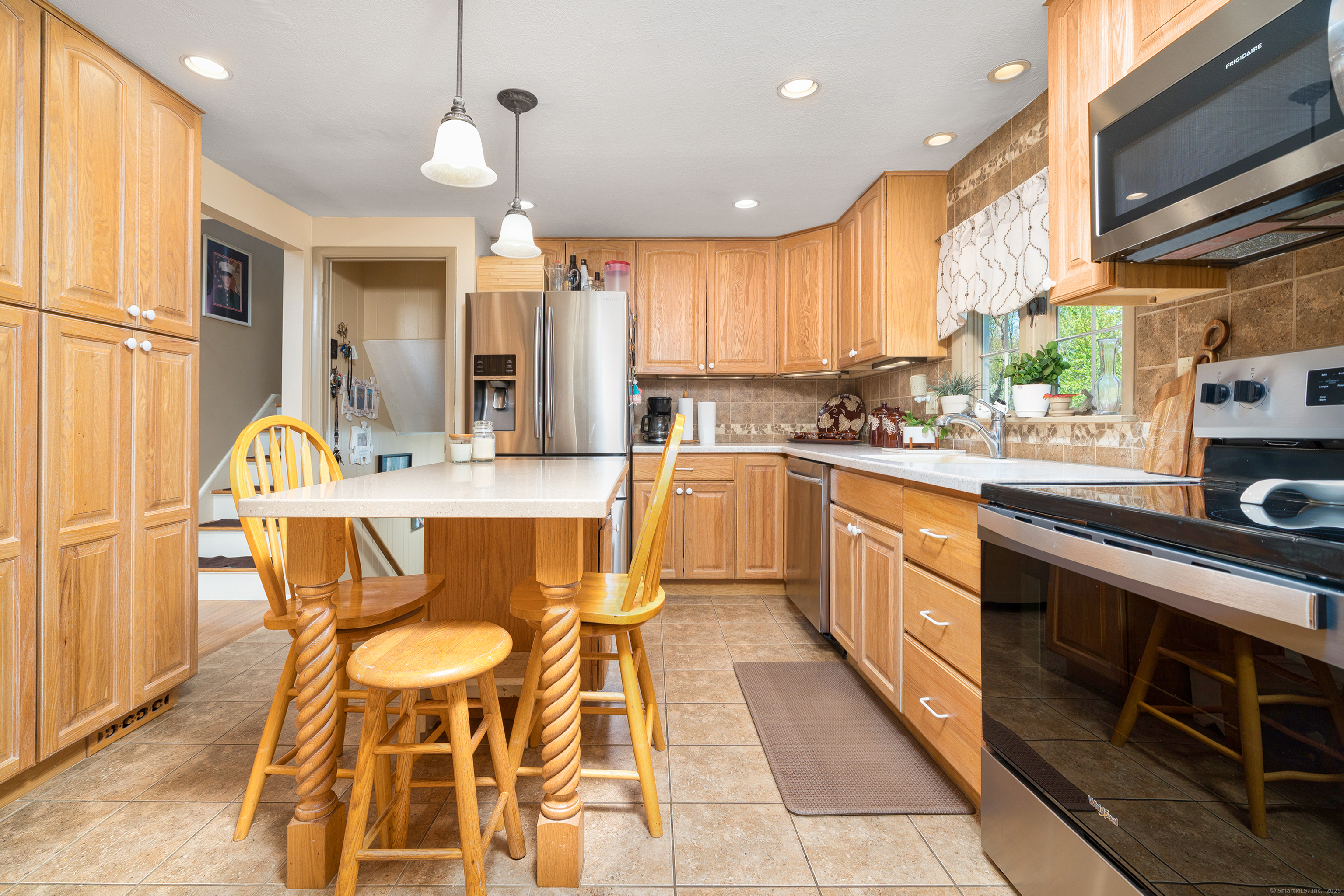 23 Fairlane Drive, Wethersfield, Connecticut image 15