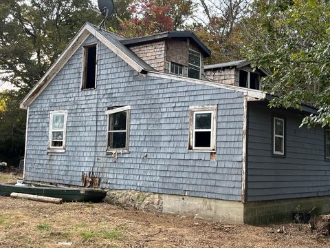 A home in Stonington