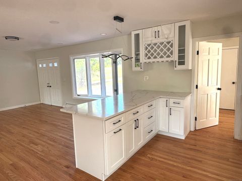 Tiny photo for 4 Bayview Circle, Watertown, CT 06795 (MLS # 24167908)