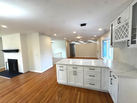 Tiny photo for 4 Bayview Circle, Watertown, CT 06795 (MLS # 24167908)