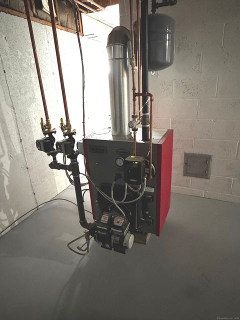 Tiny photo for 4 Bayview Circle, Watertown, CT 06795 (MLS # 24167908)