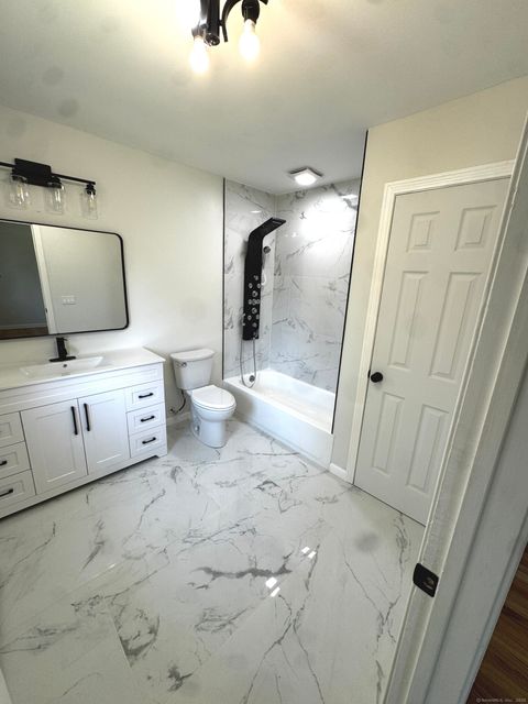 Tiny photo for 4 Bayview Circle, Watertown, CT 06795 (MLS # 24167908)