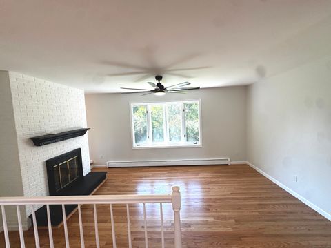 Tiny photo for 4 Bayview Circle, Watertown, CT 06795 (MLS # 24167908)