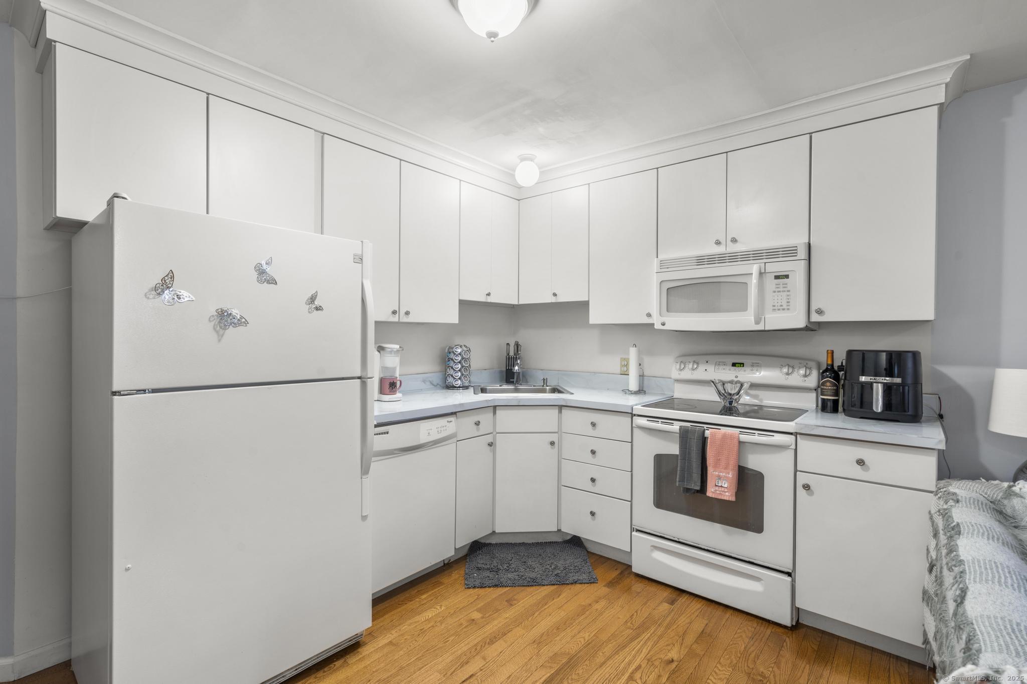 53 Harwinton Avenue APT 4