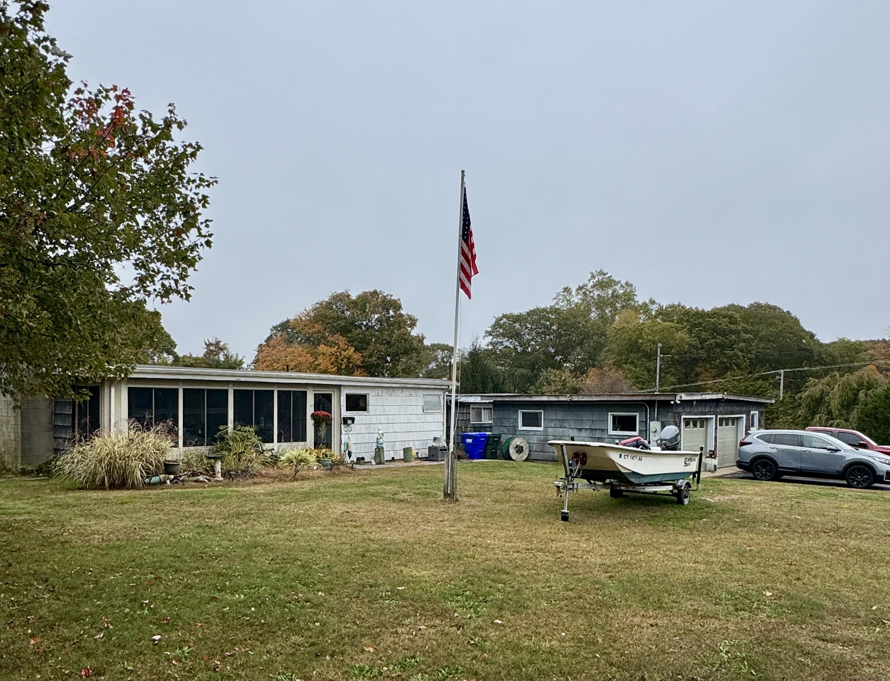 17 Lamphere Road, Groton, Connecticut image 1