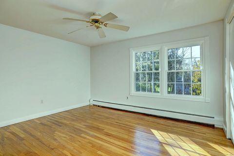 Tiny photo for 245 Sunnyridge Avenue #APT 2, Fairfield, CT 06824 (MLS # 24141953)